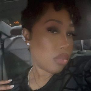 Meet your Posher, Amour